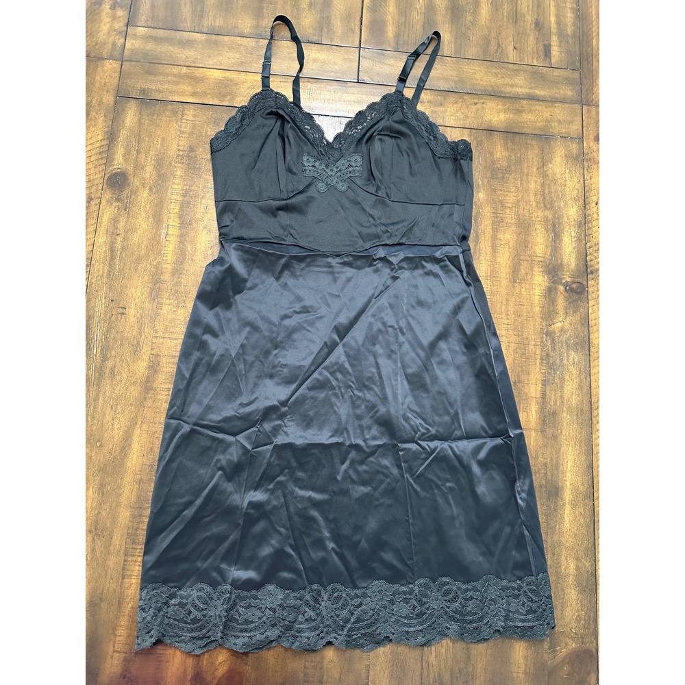 Shadowline Vintage Black Lace Trim Full Slip Antron III Nylon Size 36 Butterfly